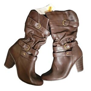 Kohls Womens Brown Leather Buckle Design Side Zip Block Heel Booties Size 8 Med